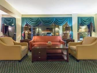 Super 8 By Wyndham Orangeburg Hotel Екстериор снимка