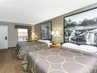Super 8 By Wyndham Orangeburg Hotel Екстериор снимка